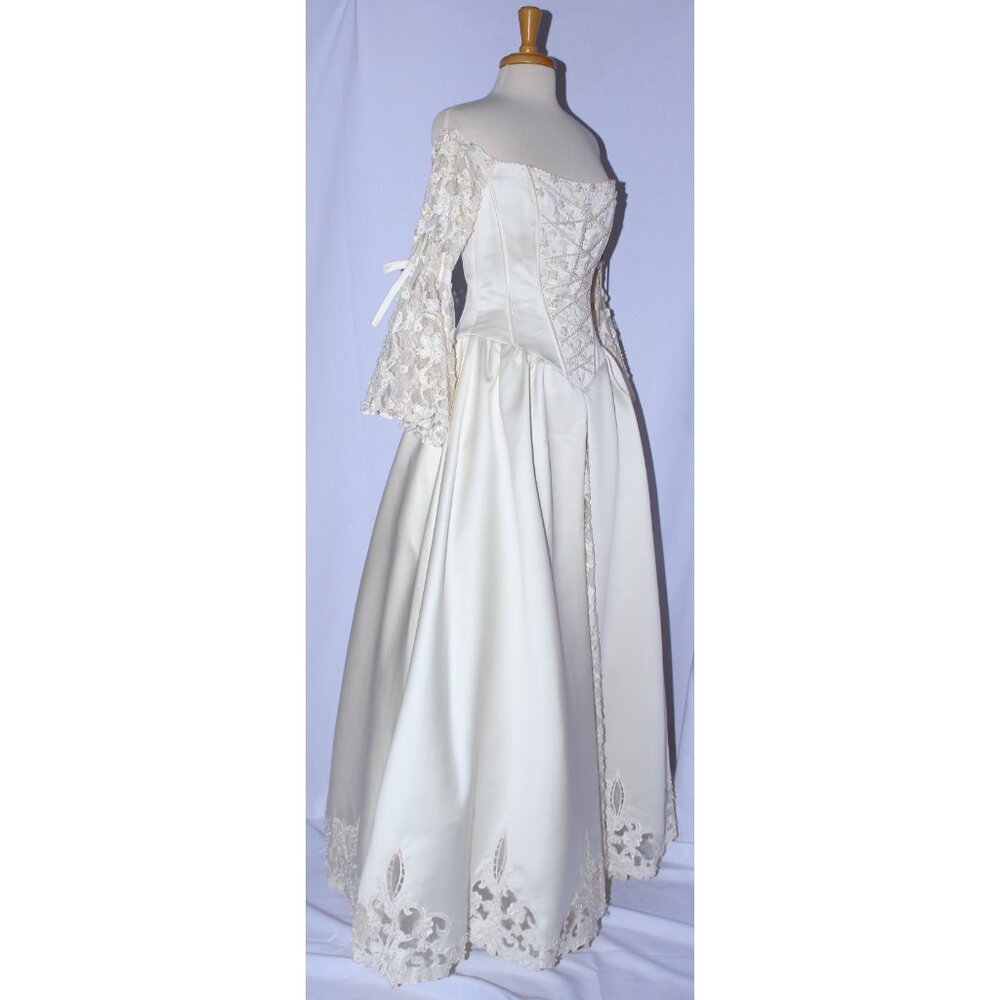 Lenovia#9513 Victorian Style Heavy Satin Bridal Gown-Size 12-LIGHT GOLD-NWT - Picture 3 of 13